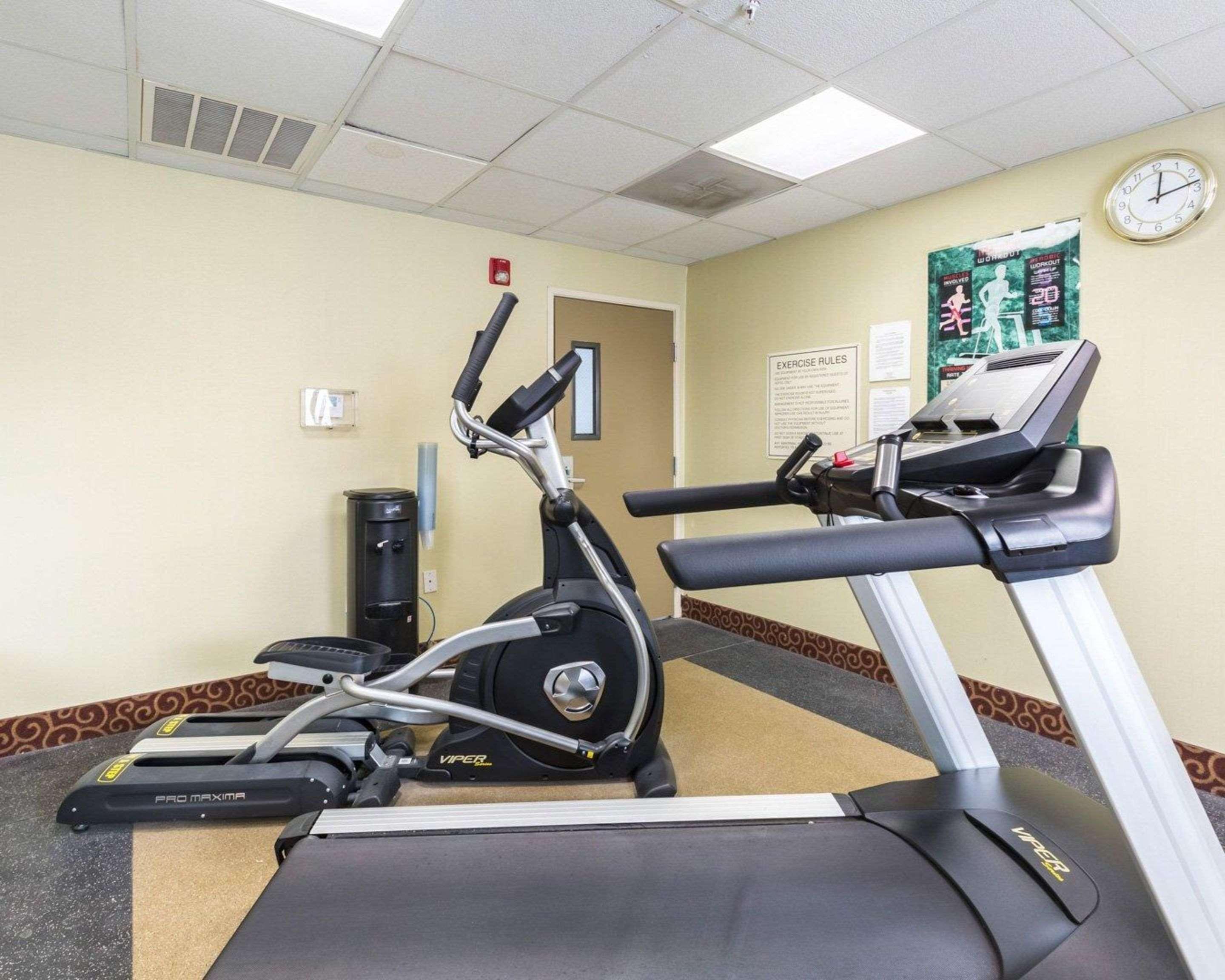 Econo Lodge Inn & Suites East Houston I-10 Ngoại thất bức ảnh