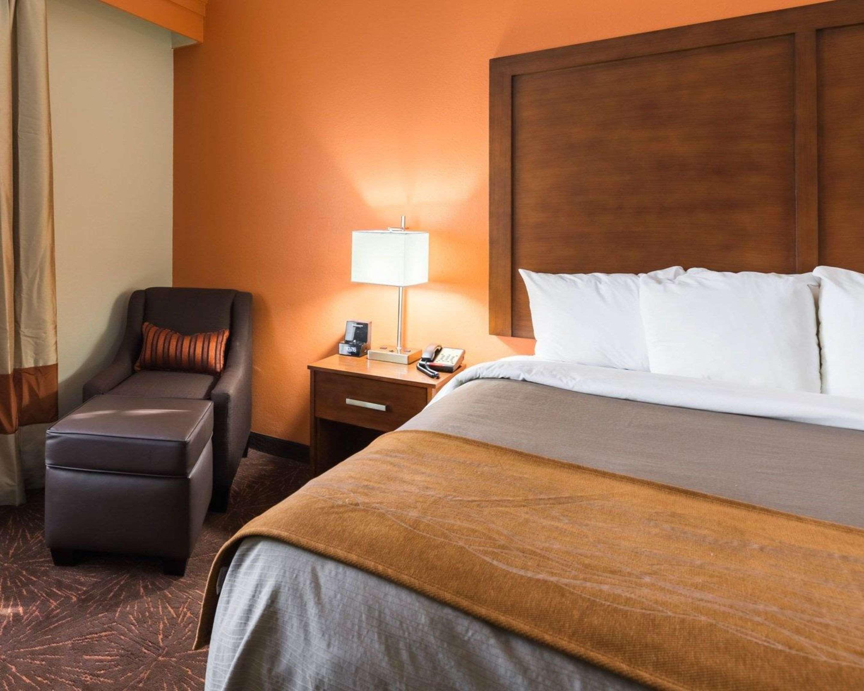 Econo Lodge Inn & Suites East Houston I-10 Ngoại thất bức ảnh