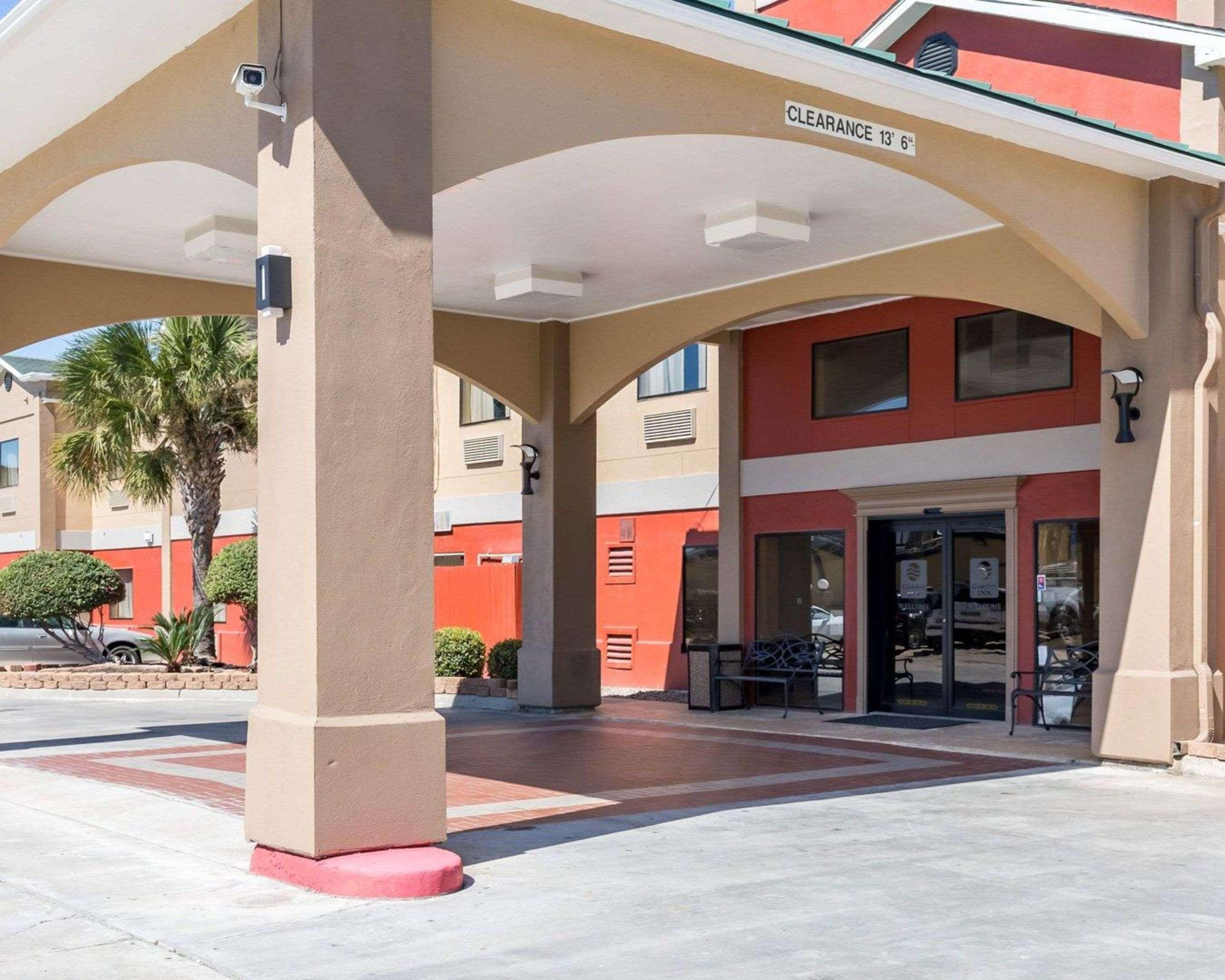 Econo Lodge Inn & Suites East Houston I-10 Ngoại thất bức ảnh