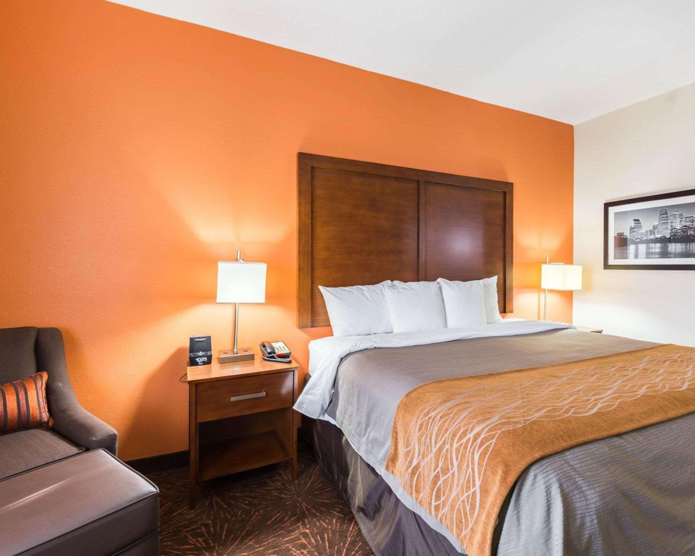 Econo Lodge Inn & Suites East Houston I-10 Ngoại thất bức ảnh