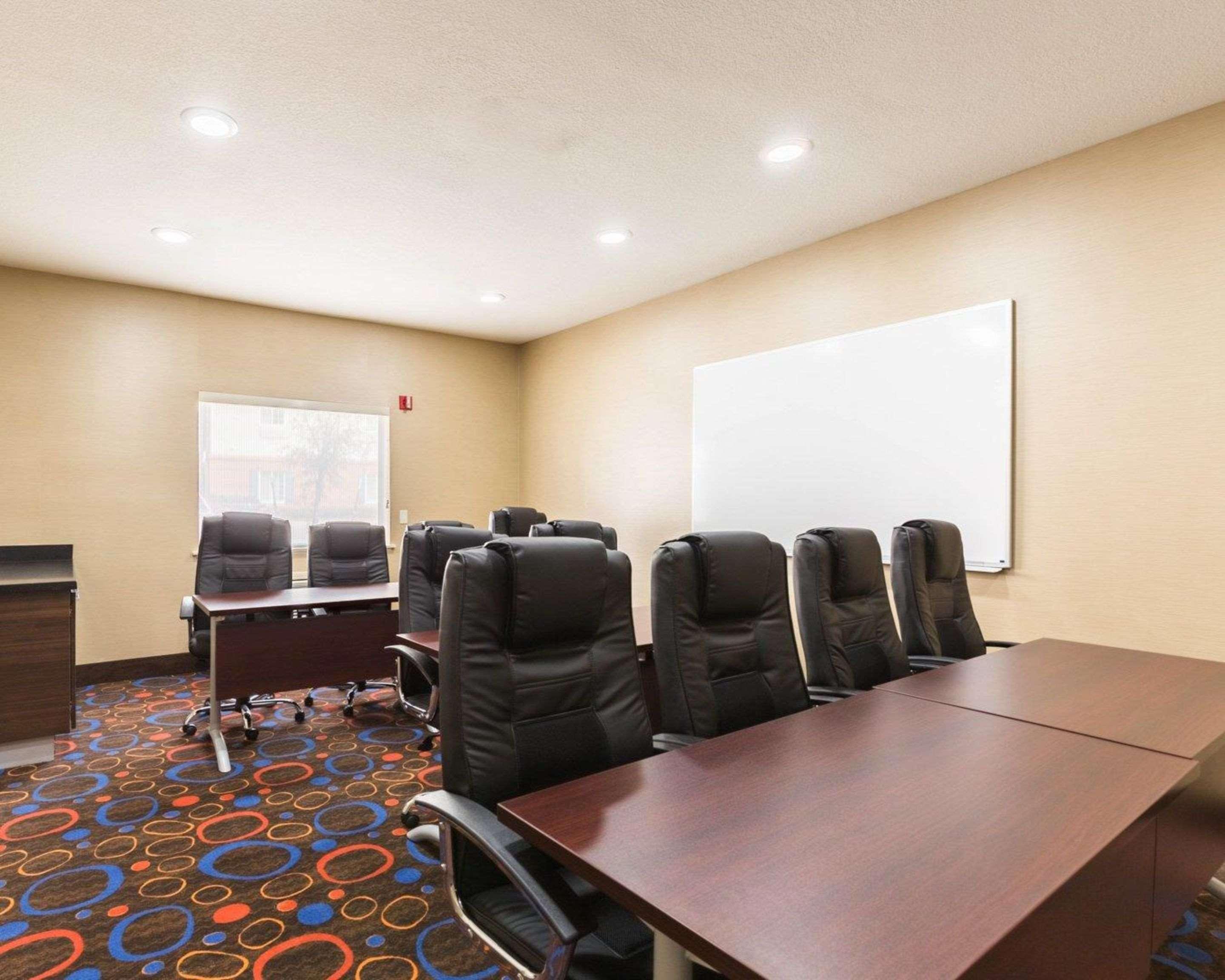 Econo Lodge Inn & Suites East Houston I-10 Ngoại thất bức ảnh
