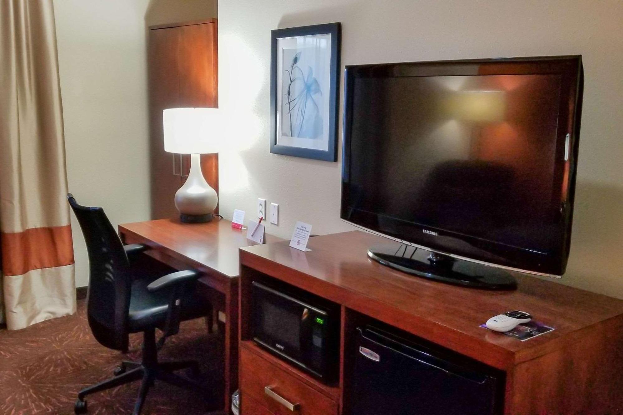Econo Lodge Inn & Suites East Houston I-10 Ngoại thất bức ảnh
